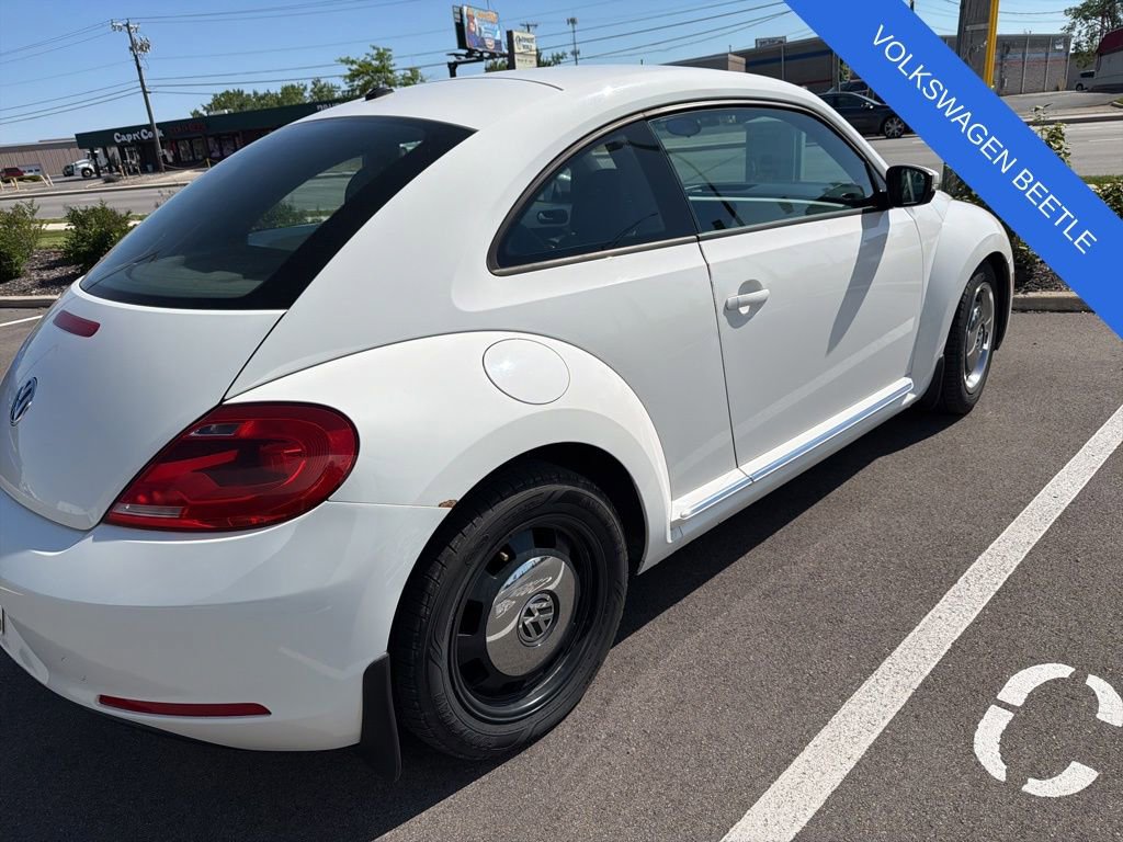 Used 2012 Volkswagen Beetle 2.5 FWD image 2