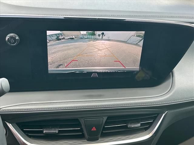 Certified 2024 Buick Encore GX Preferred w/ Comfort Package FWD image 26
