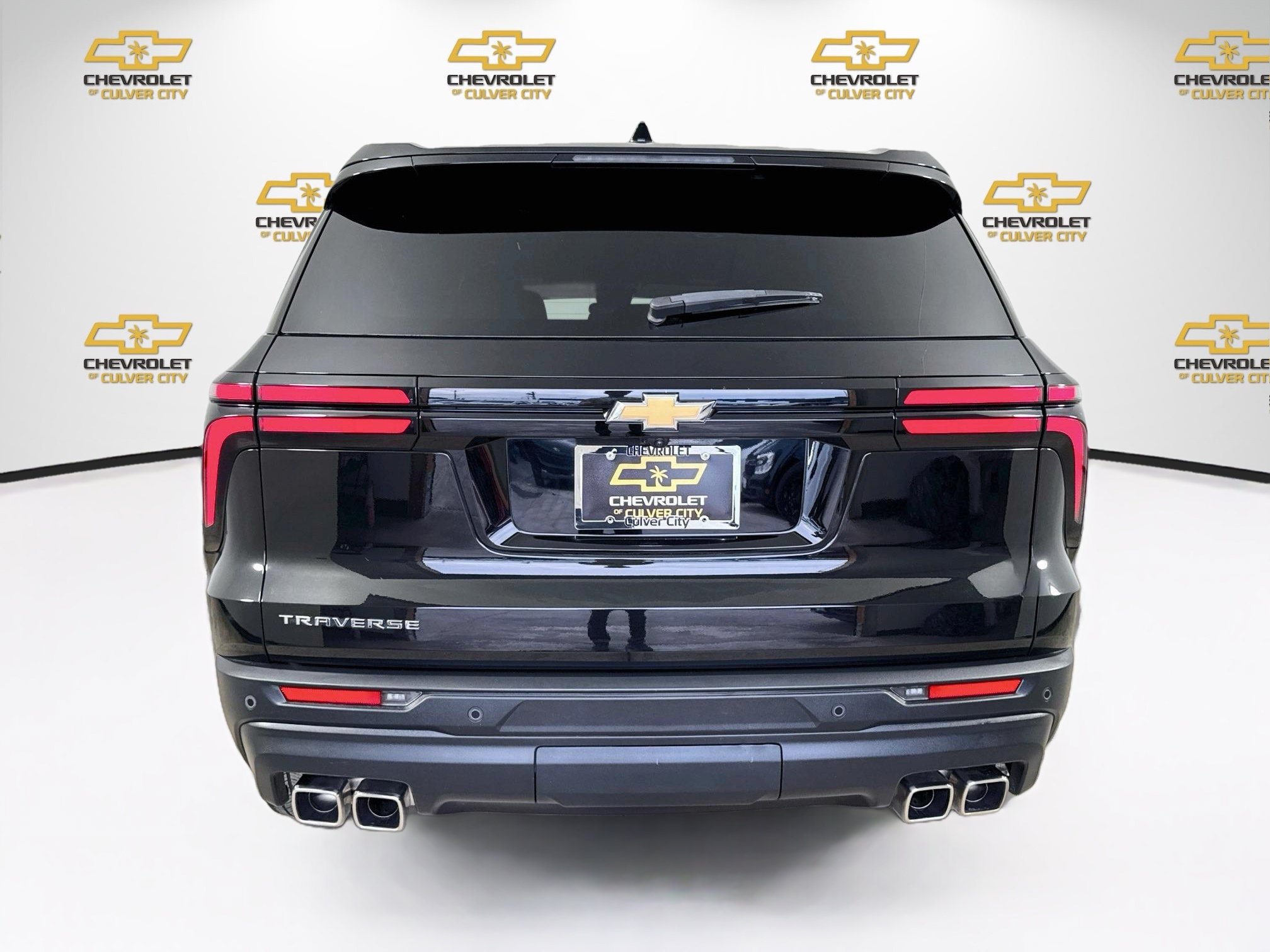 Used 2024 Chevrolet Traverse LS FWD image 7