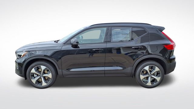 New 2026 Volvo XC40 B5 Plus w/ Protection Package Premier image 4