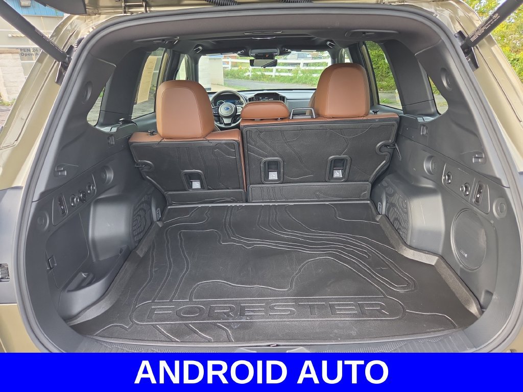 Used 2025 Subaru Forester Touring AWD/4WD image 17