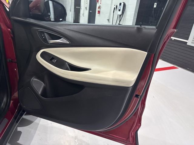 Used 2021 Buick Encore GX Select image 31