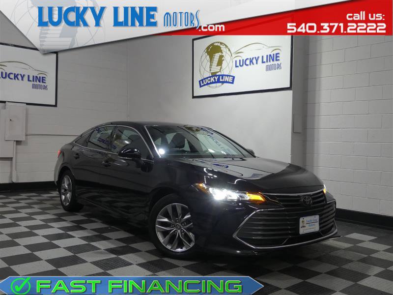 Used 2021 Toyota Avalon XLE FWD image 1