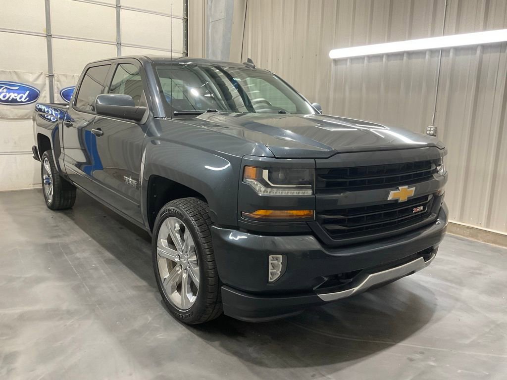 Used 2018 Chevrolet Silverado 1500 LT w/ Texas Edition image 1