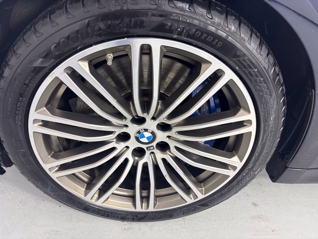 Used 2019 BMW M550i xDrive w/ Premium Package 2 AWD/4WD image 9