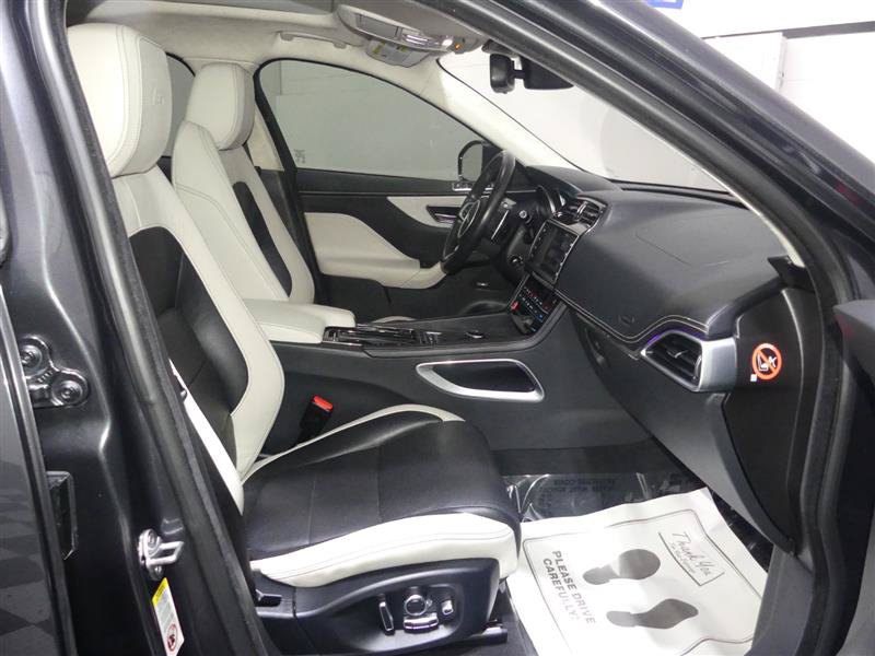 Used 2018 Jaguar F-PACE S AWD/4WD image 23