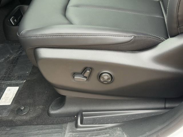 New 2026 Chrysler Pacifica Select w/ S Appearance Package image 13