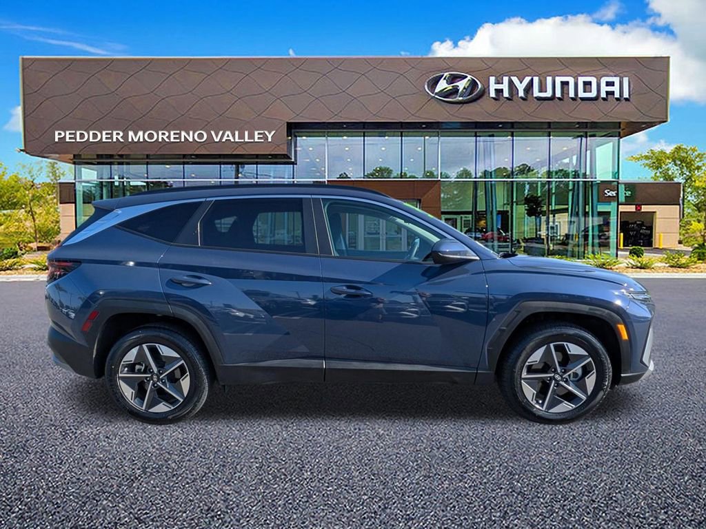 Certified 2025 Hyundai Tucson SEL image 2