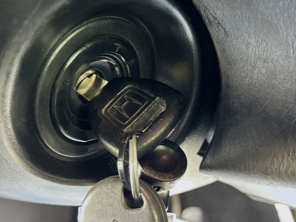 Used 2003 Honda S2000 image 18