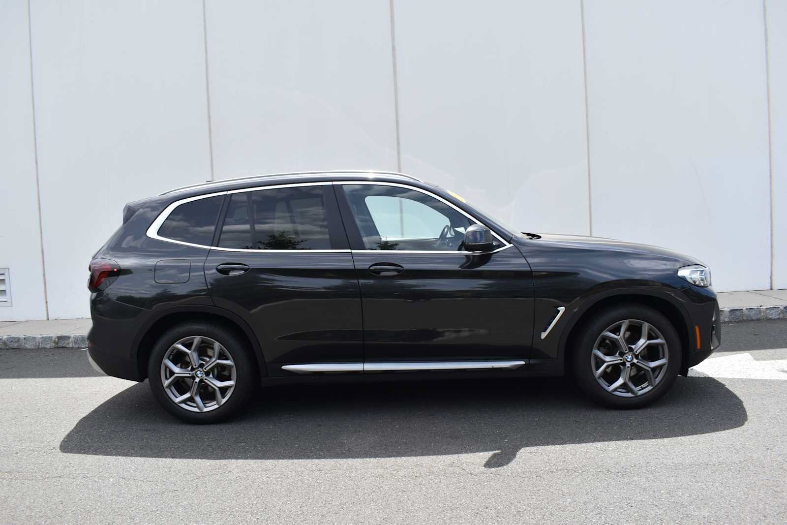Certified 2022 BMW X3 xDrive30i AWD/4WD image 4