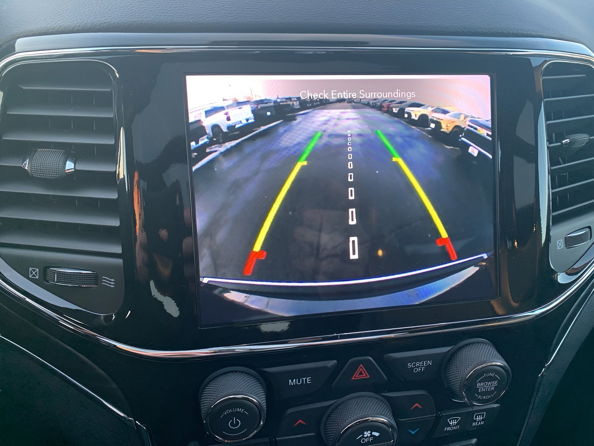 Used 2021 Jeep Grand Cherokee Limited w/ Luxury Group II image 19