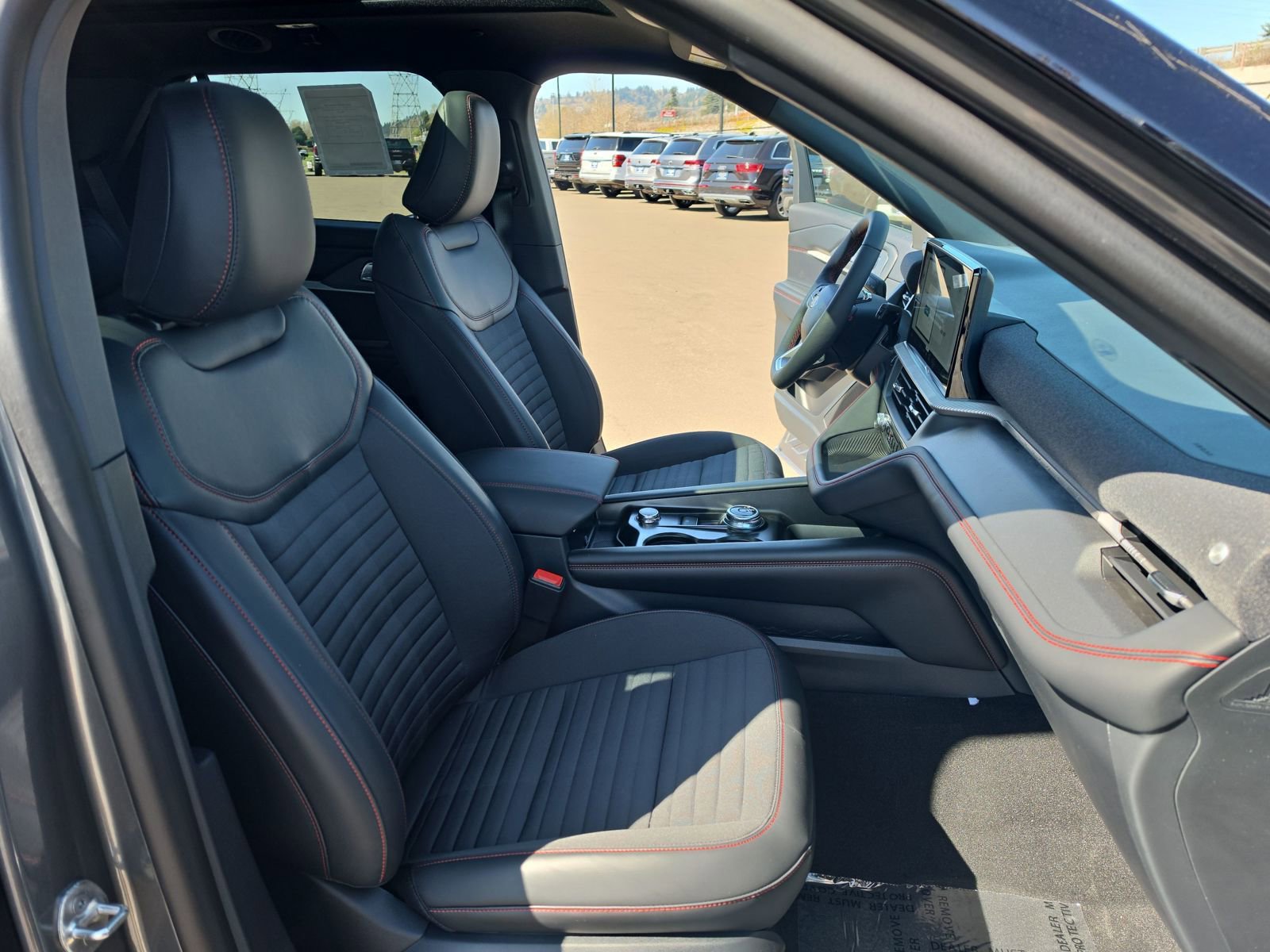 New 2026 Ford Explorer ST-Line w/ ST-Line Street Pack image 21