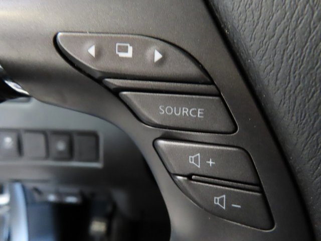 Used 2023 Nissan Murano SV image 22