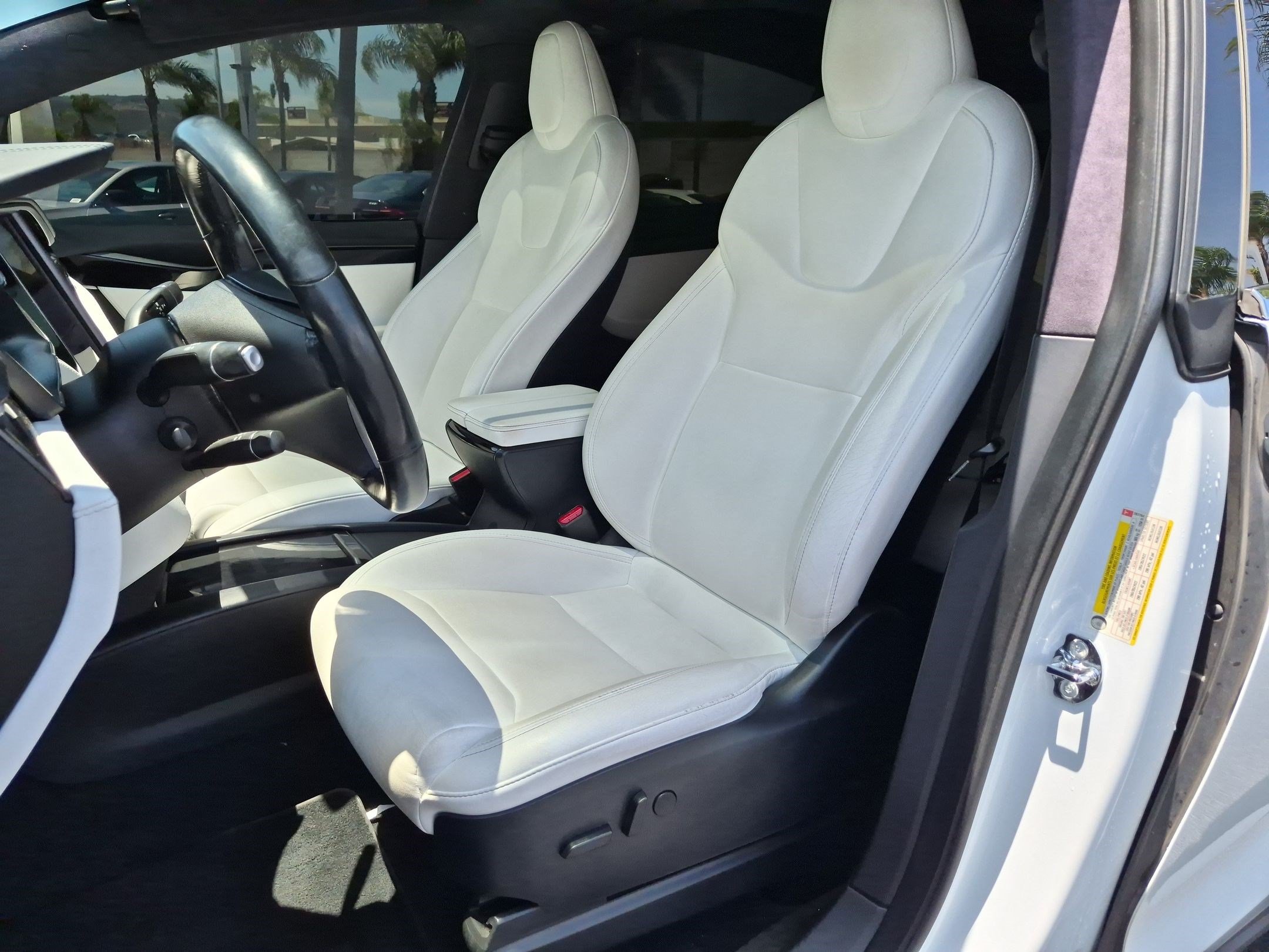 Used 2020 Tesla Model X Long Range AWD/4WD image 16