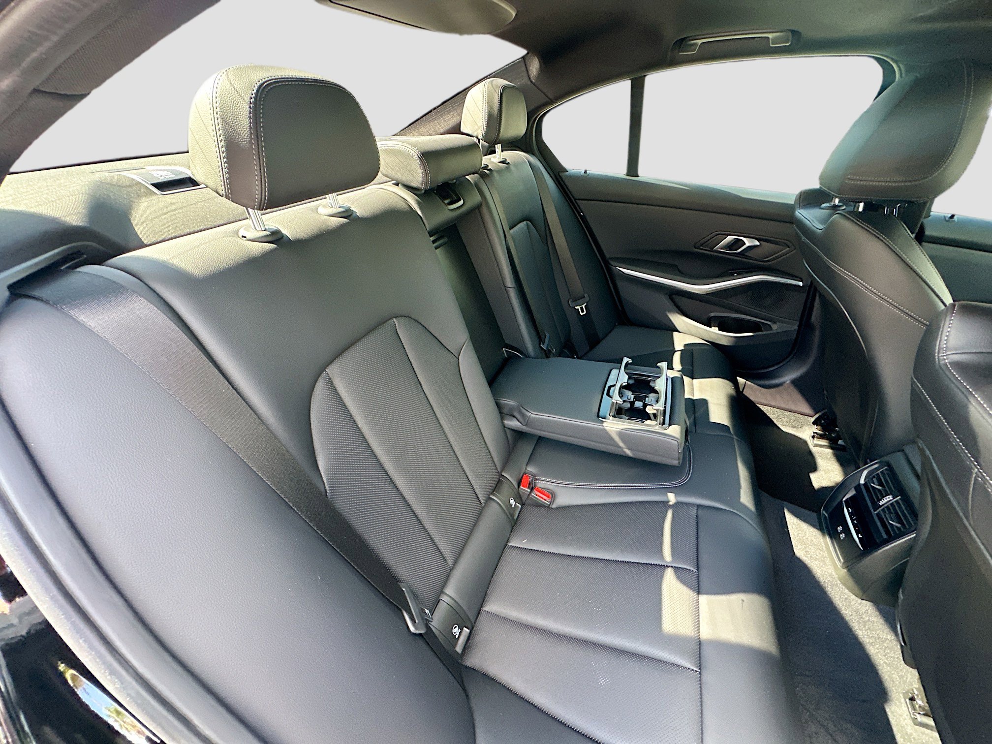 Certified 2024 BMW 330i Sedan w/ Convenience Package image 31