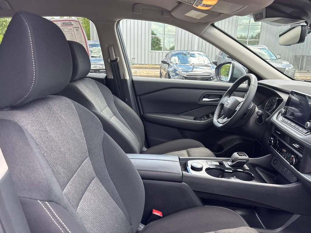 Certified 2026 Nissan Rogue SV AWD/4WD image 22