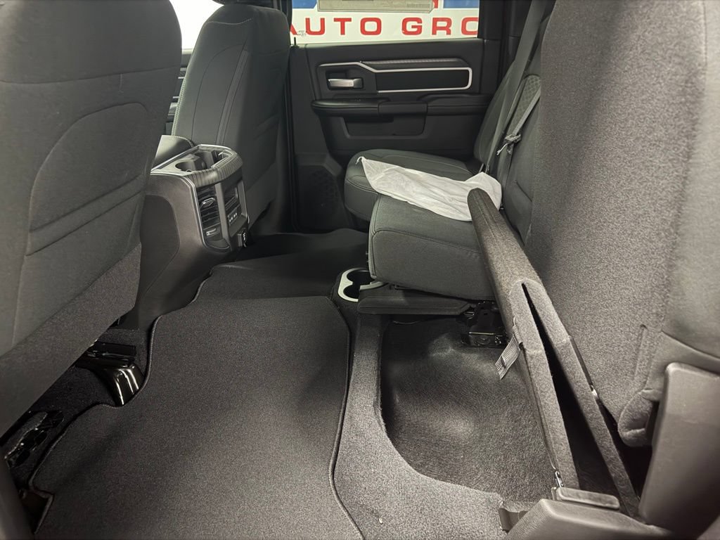 New 2026 RAM 2500 Big Horn AWD/4WD image 36
