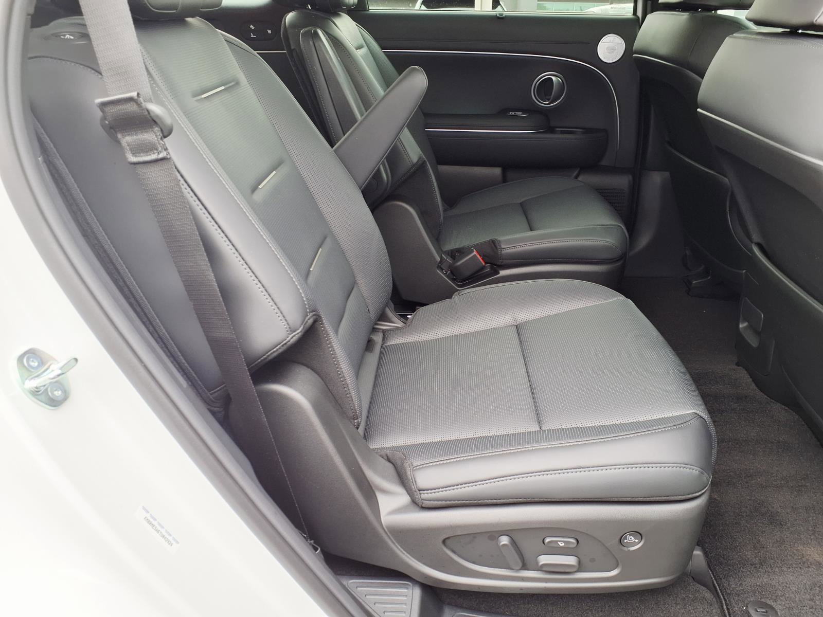 Used 2026 Hyundai Palisade Calligraphy image 14