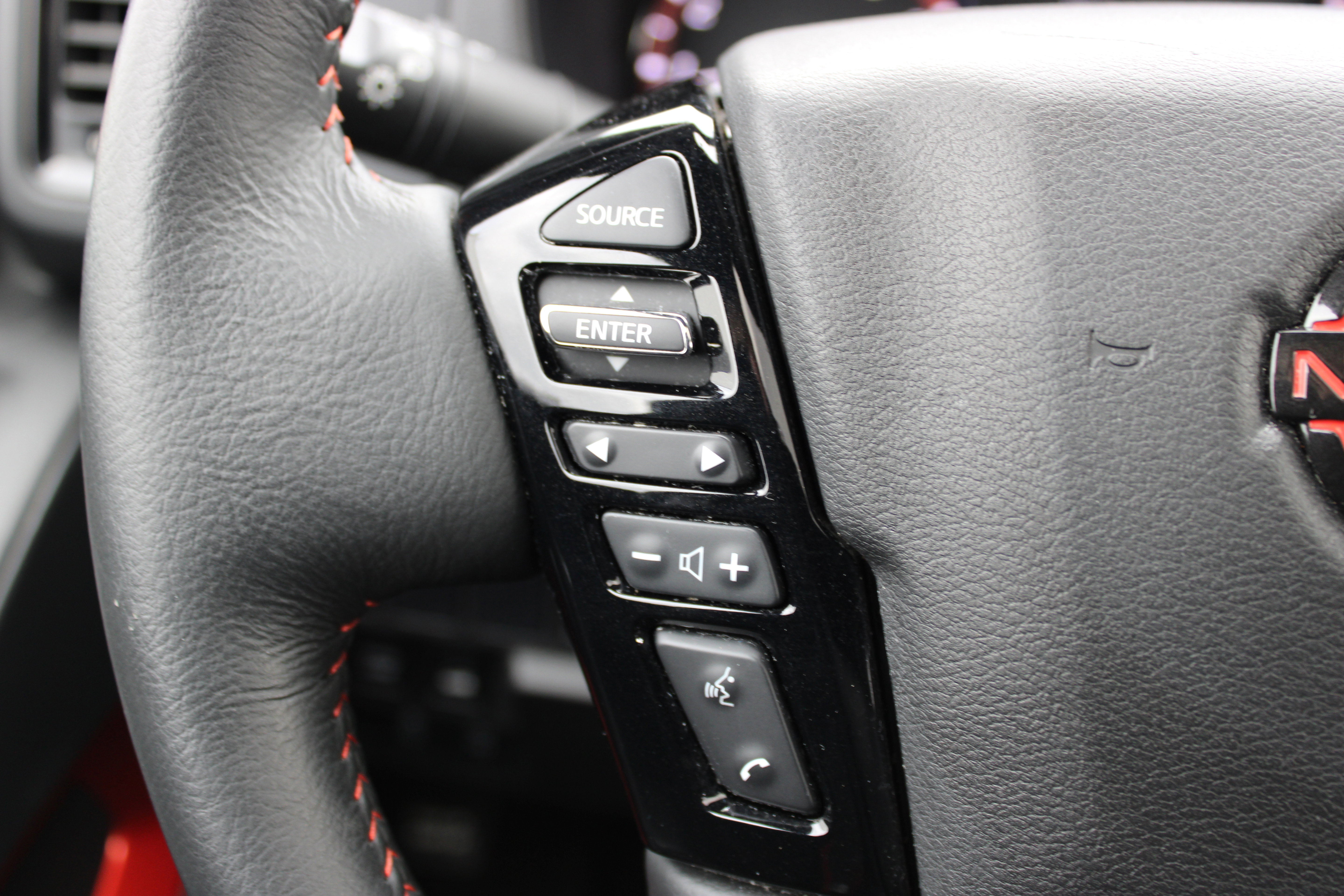 Certified 2024 Nissan Frontier PRO-4X w/ Pro Premium Package image 29