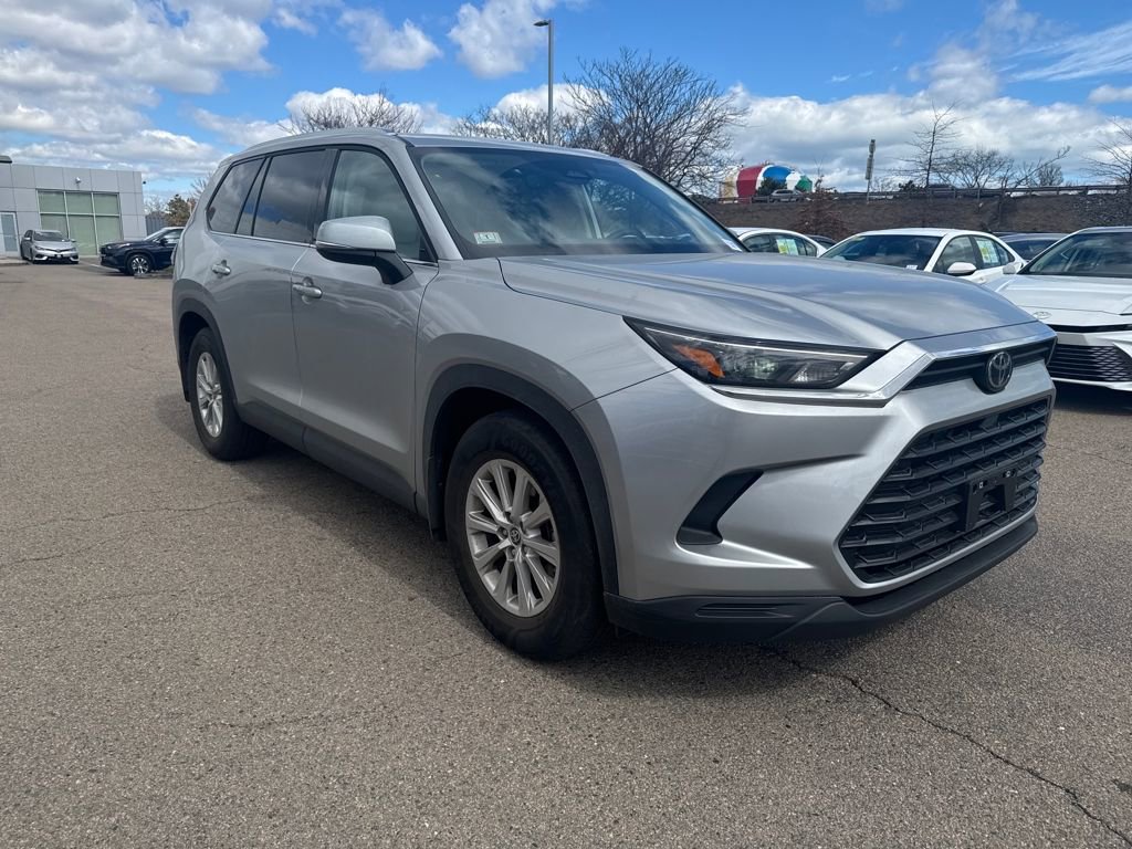 Used 2026 Toyota Grand Highlander XLE image 12
