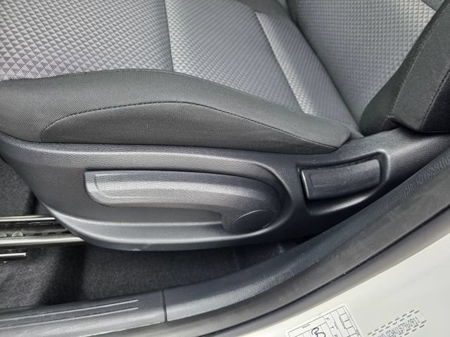 Certified 2025 Kia Soul LX w/ LX Technology Package FWD image 18