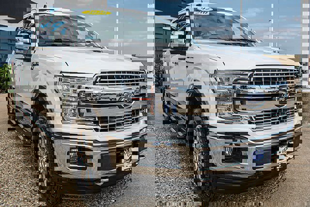 Used 2020 Ford F150 Lariat w/ Equipment Group 502A Luxury image 7