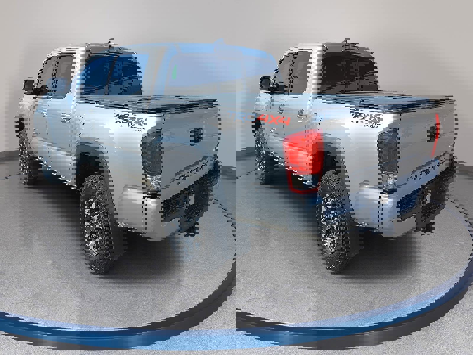 Used 2016 Toyota Tacoma TRD Off-Road w/ Premium & Technology Package image 7