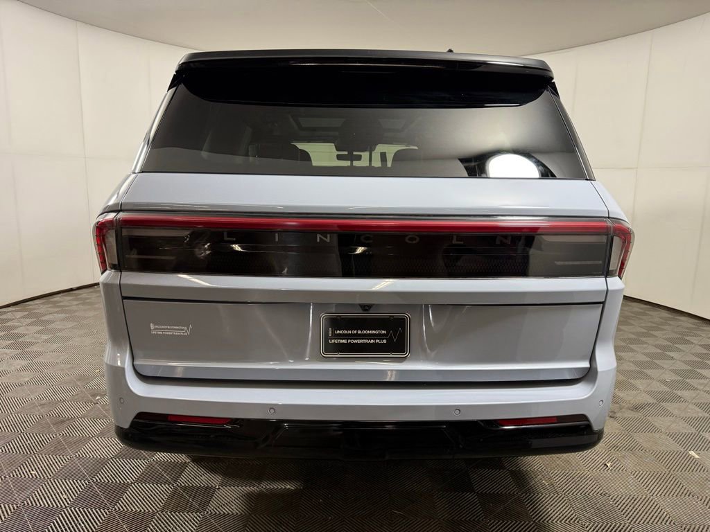Certified 2025 Lincoln Navigator Reserve image 4
