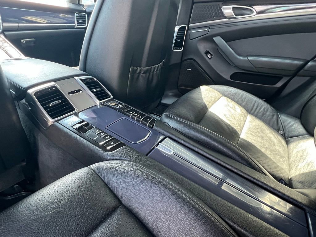 Used 2010 Porsche Panamera S image 19