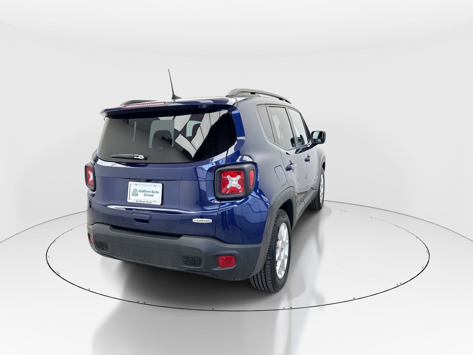 Used 2020 Jeep Renegade Latitude w/ UConnect 8.4 Nav Group image 8