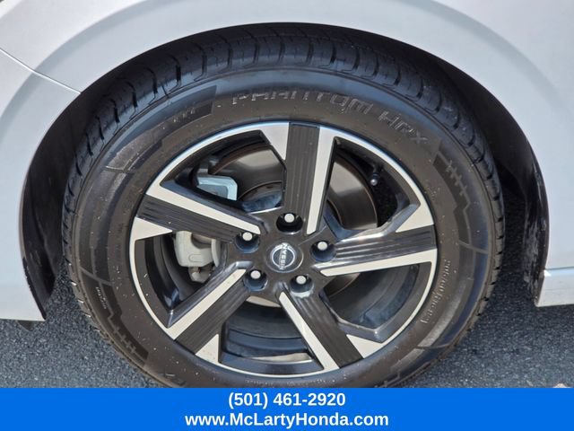 Used 2024 Nissan Sentra SV FWD image 18