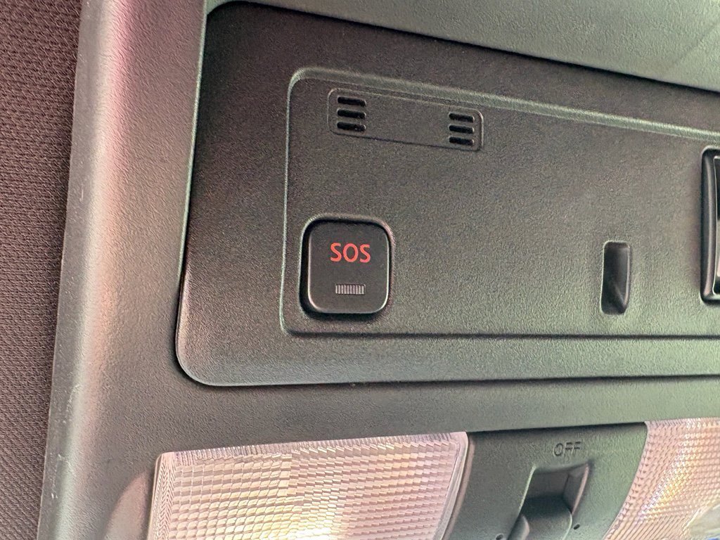 Used 2023 Nissan Titan PRO-4X w/ Pro-4x Convenience Package image 28