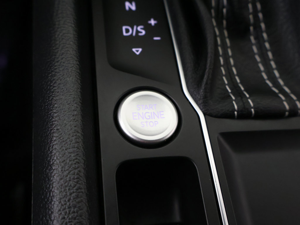 Used 2022 Volkswagen Atlas Cross Sport SE FWD image 40