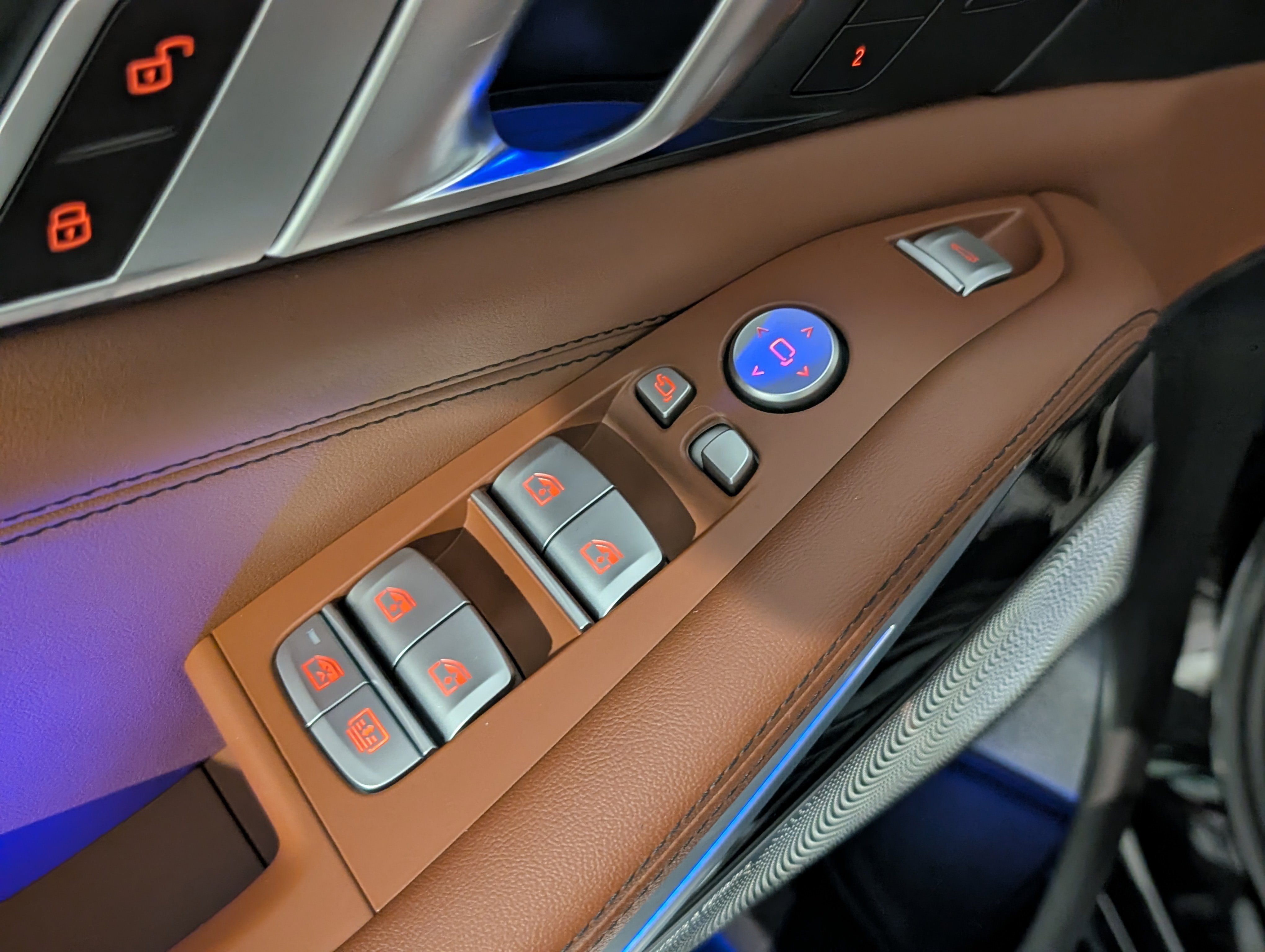 Used 2024 BMW X7 M60i w/ Executive Package image 20