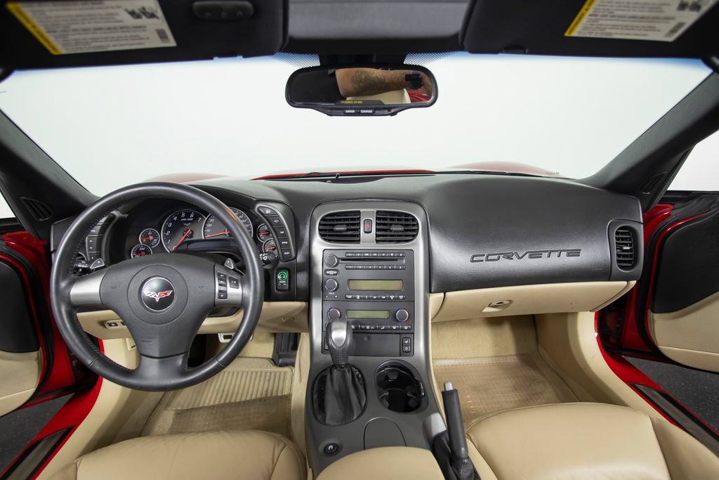 Used 2007 Chevrolet Corvette Convertible w/ Preferred Equipment Group RWD image 34