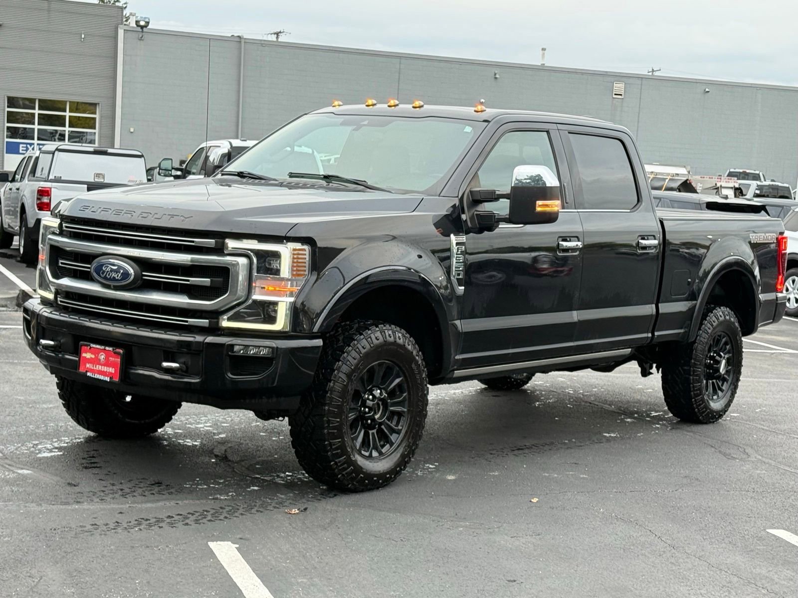 Used 2020 Ford F350 Platinum w/ Tremor Off-Road Package AWD/4WD image 7