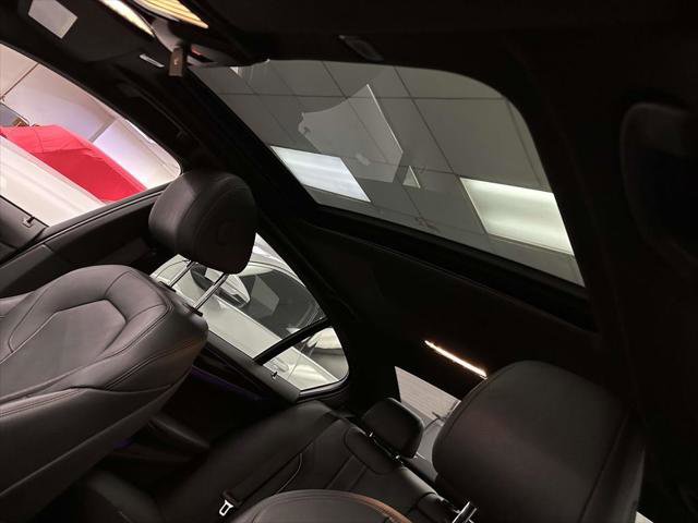 Used 2019 BMW 540i xDrive w/ Convenience Package AWD/4WD image 14