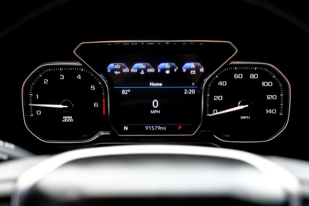 Used 2021 GMC Yukon XL SLT w/ SLT Premium Package image 16