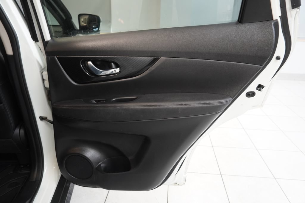 Used 2018 Nissan Rogue SL w/ Premium Package AWD/4WD image 31
