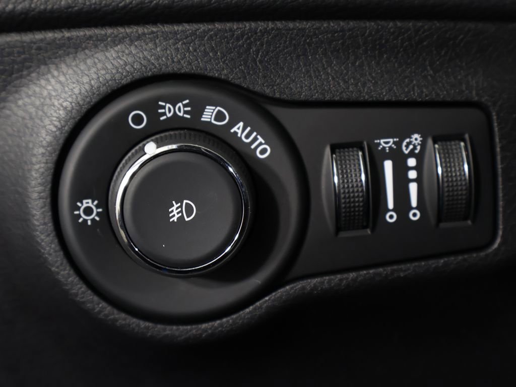 Used 2019 Jeep Compass Latitude AWD/4WD image 33