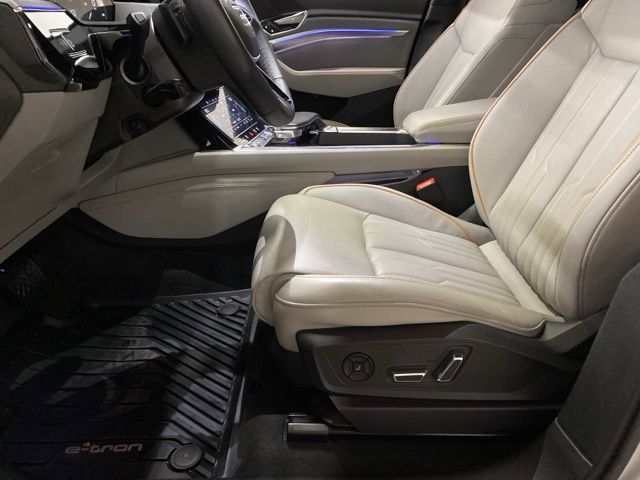 Used 2024 Audi Q8 e-tron Prestige w/ Prestige Package image 73
