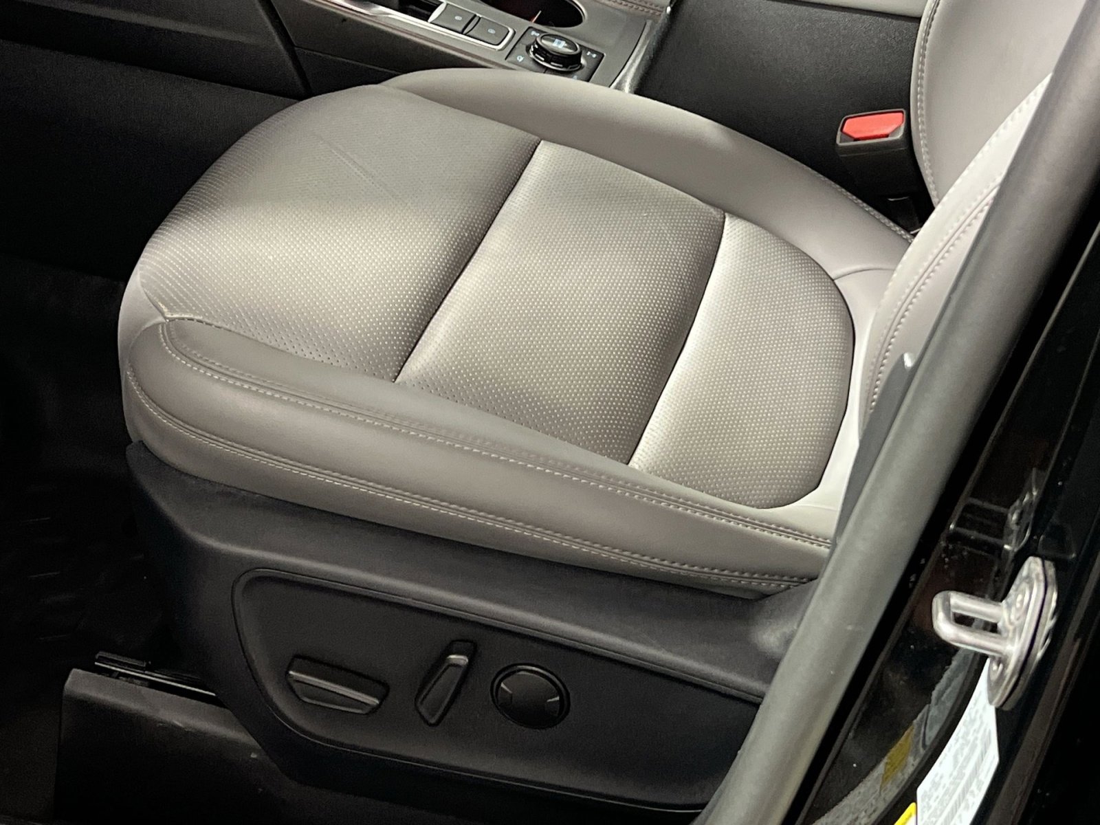 Used 2025 Ford Bronco Sport Badlands image 14