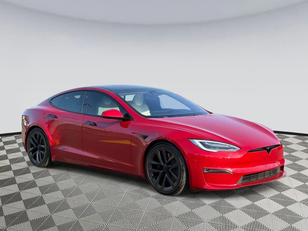 Used 2022 Tesla Model S Plaid image 1