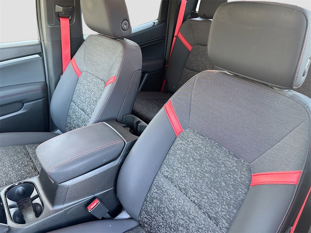 Used 2023 Chevrolet Colorado Z71 w/ Z71 Convenience Package 2 image 21