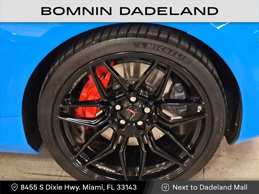 Used 2025 Chevrolet Corvette Z06 w/ Stealth Interior Trim Package image 5