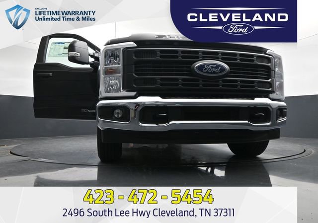 New 2025 Ford F250 XL w/ XL Chrome Package image 44