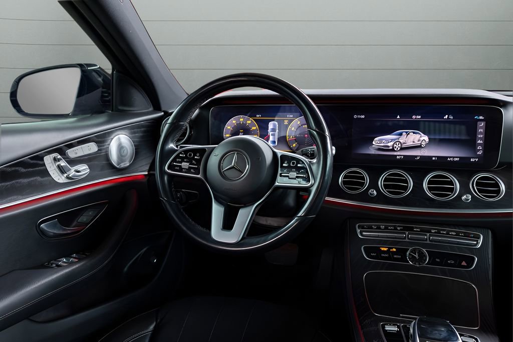 Used 2020 Mercedes-Benz E 350 Sedan image 29