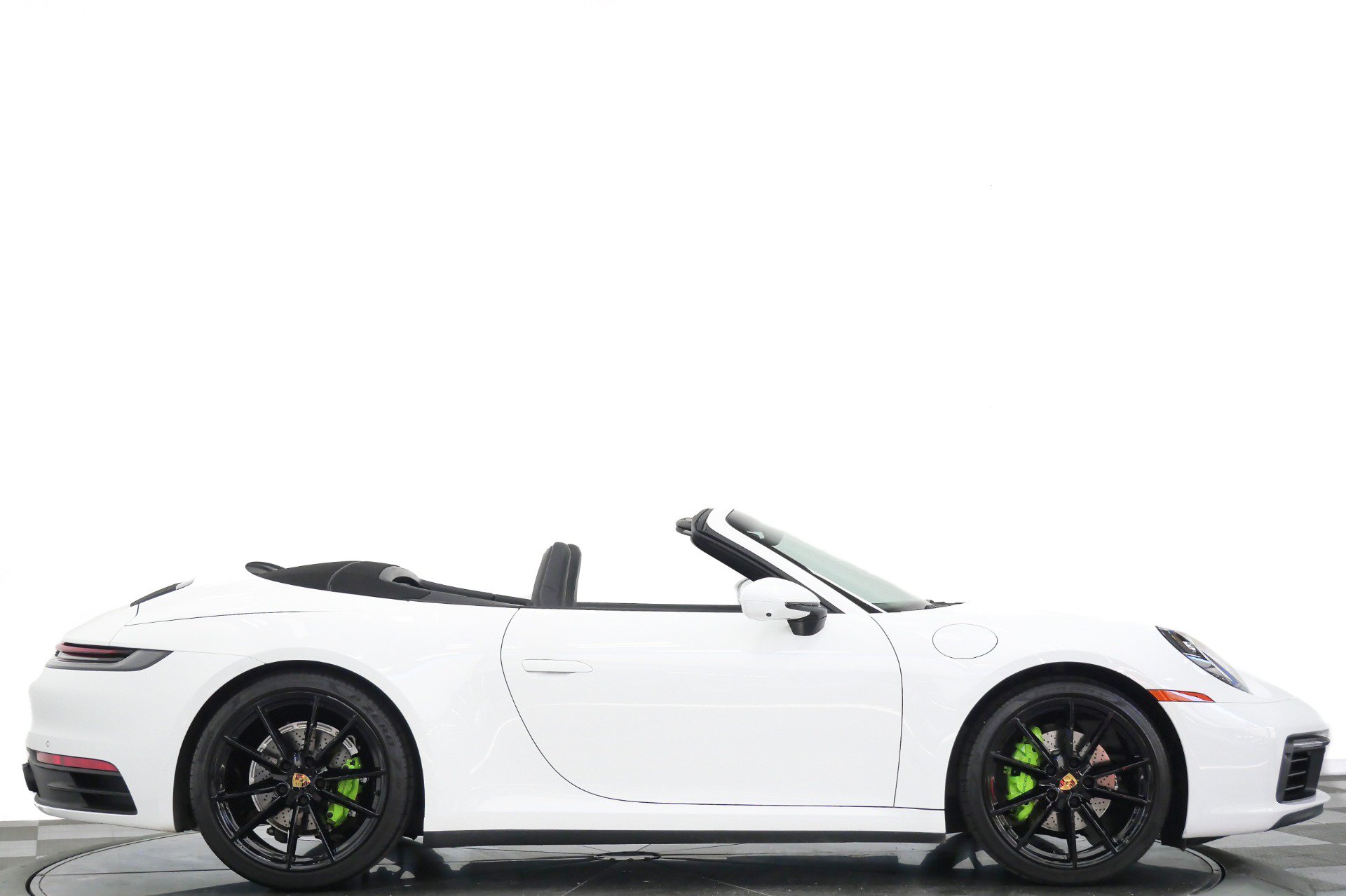 Used 2020 Porsche 911 Carrera image 2