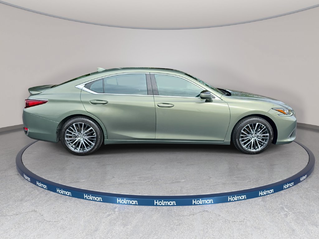 Used 2025 Lexus ES 300h w/ Premium Package FWD image 5