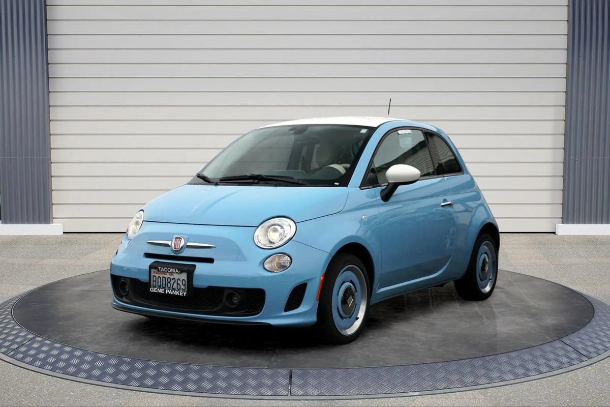 Used 2019 FIAT 500 Lounge FWD image 3